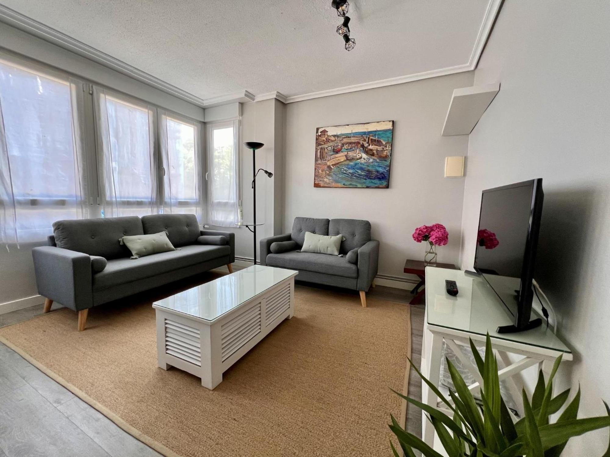 Apartment Parola